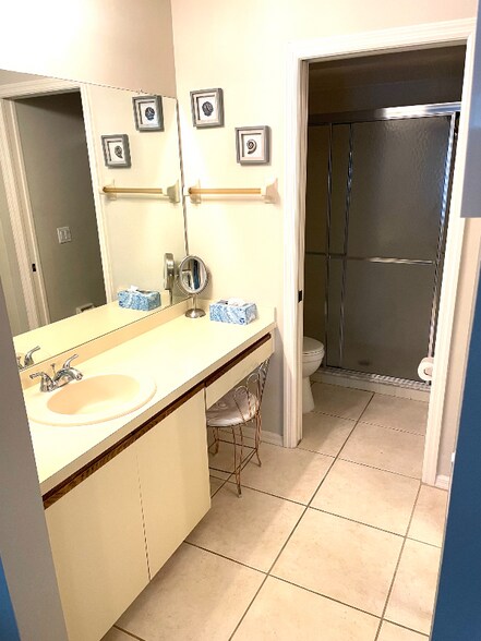 Building Photo - 12501 Cold Stream Dr
