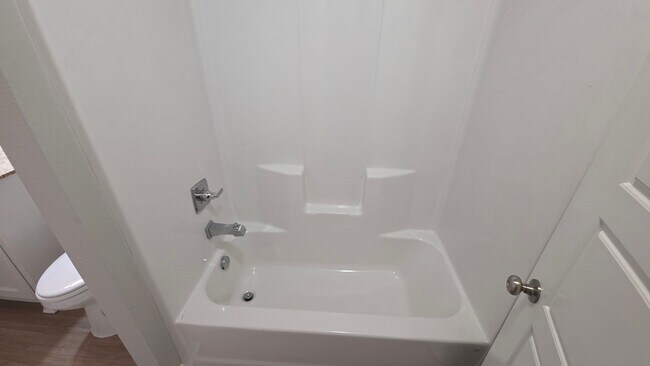 Building Photo - Great newer 3 bed 2 bath duplex.