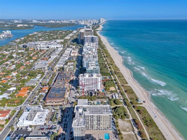 Building Photo - 9273 Collins Ave