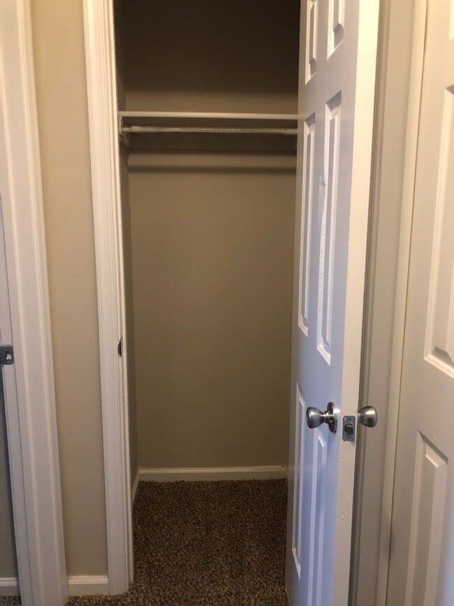 Building Photo - 3 Bedroom Townhome in Ocean Lakes