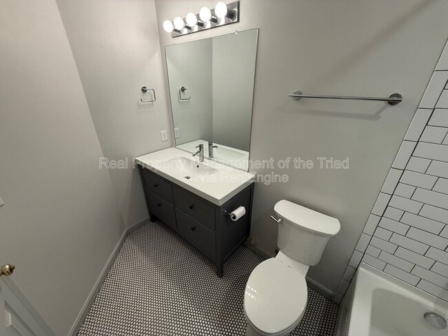 Building Photo - 1 Haverford Point