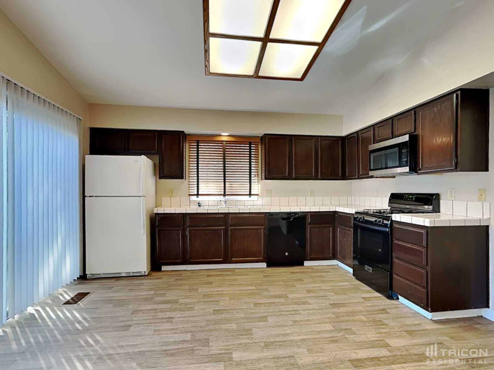 Building Photo - 1582 Woodhaven Ln