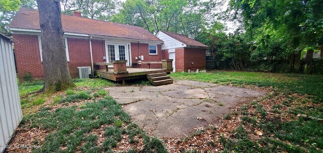 Building Photo - 1123 Brierfield Dr