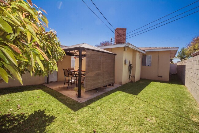 Building Photo - 11433 Littchen St