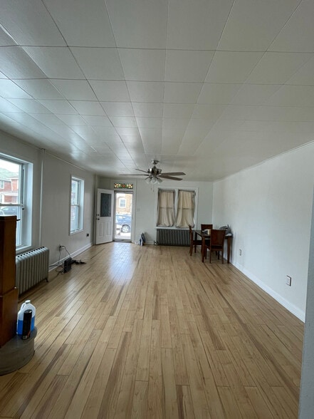 Building Photo - 3426 Fairfield St