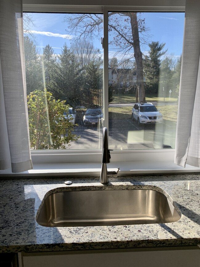 Kitchen Sink - 7359 Hickory Log Cir