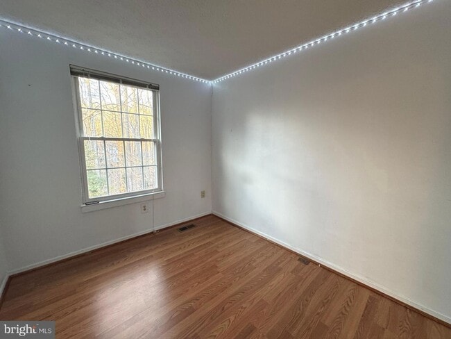 Building Photo - 6505 Field Master Dr