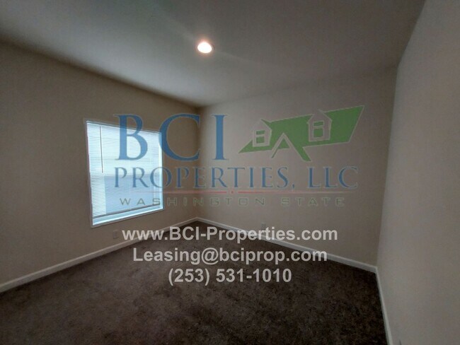 Building Photo - BRAND NEW 2 BEDROOM, 1 BATH!!!