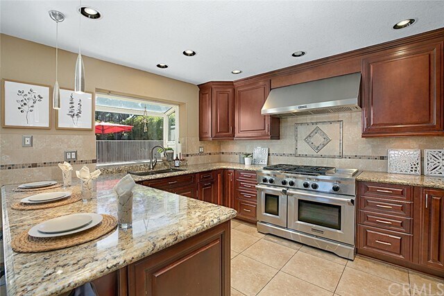 Building Photo - 23 Las Cruces