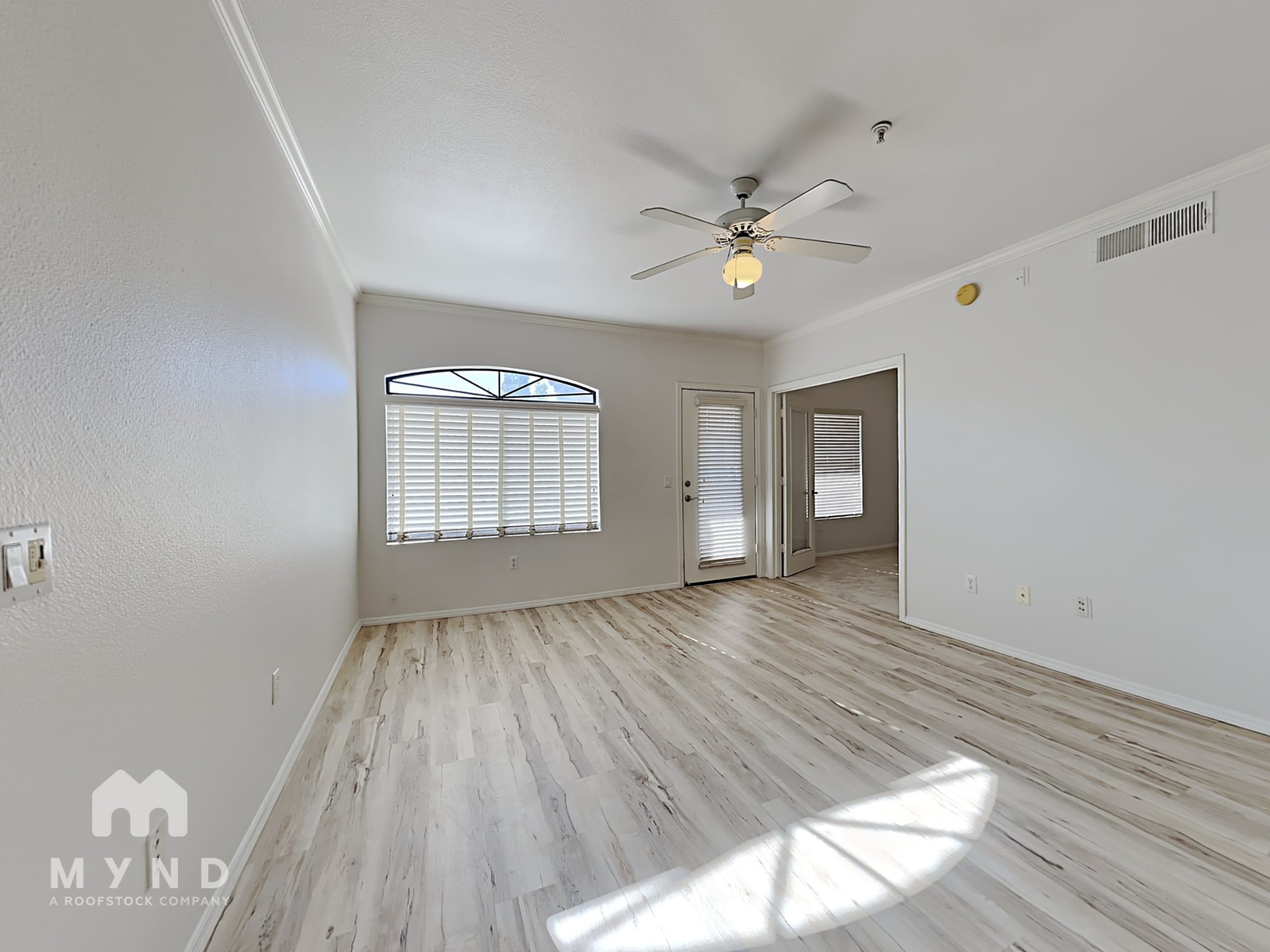 Building Photo - 15095 N Thompson Peak Pkwy