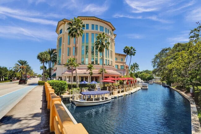 Building Photo - 3020 Seville St