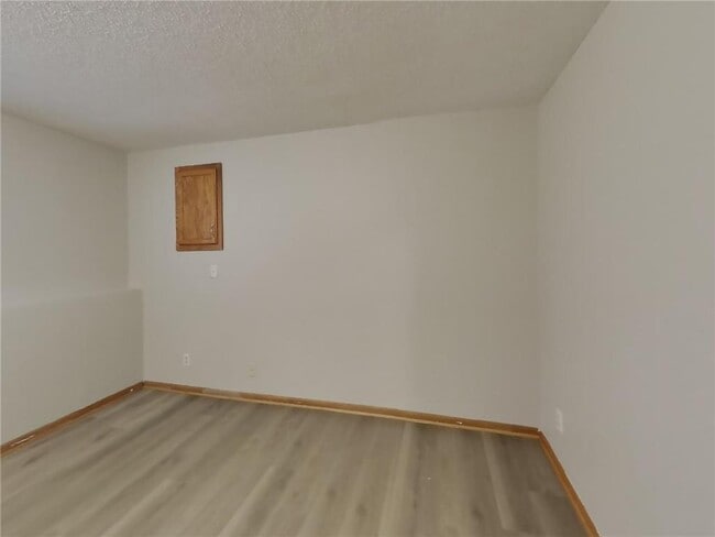 Building Photo - 4350 Thornhill Ln