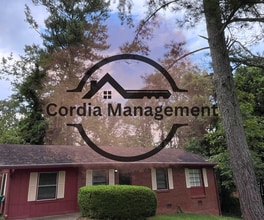 Building Photo - 3 Bedroom With Beautiful Hardwood Floors F...