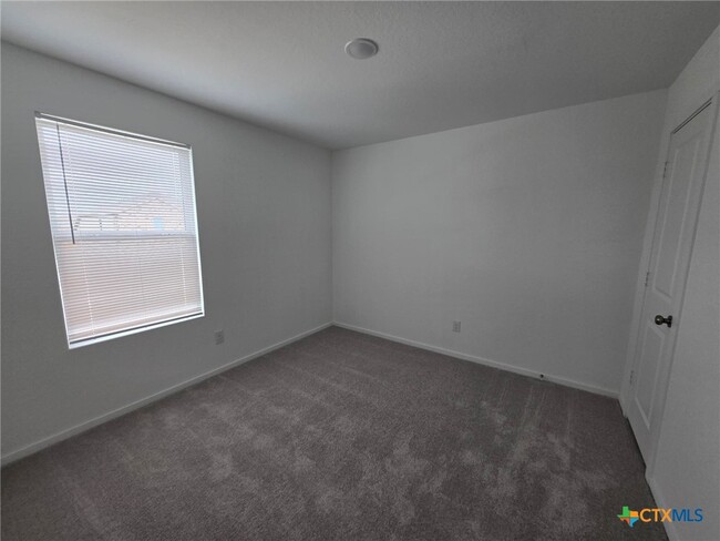 Building Photo - 3557 Canyon Ridge