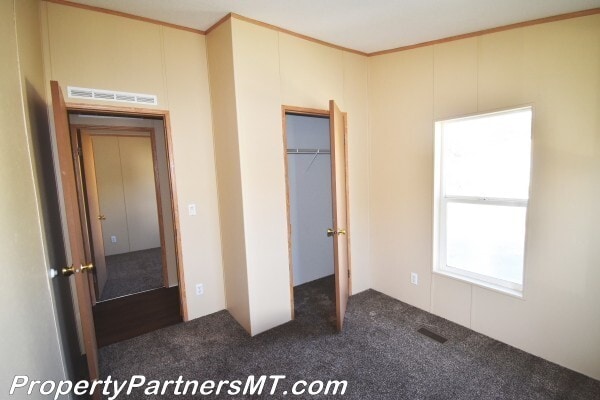 Building Photo - Discover this Recently Upgraded 3 Bed 2 Ba...