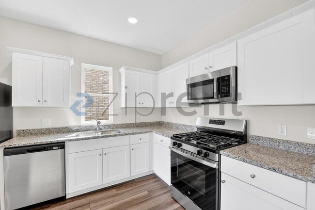 Building Photo - 1317 Kennedy Rd