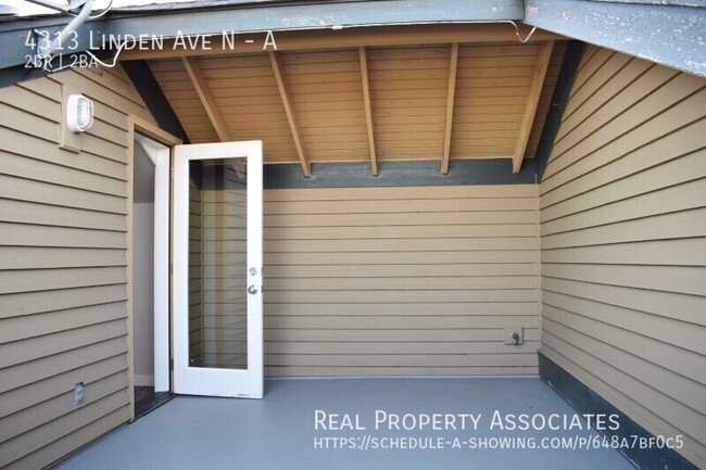 Building Photo - Fremont Townhome with Rooftop Deck and Bac...