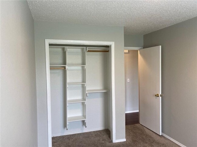 Building Photo - 2911 Beech Ave