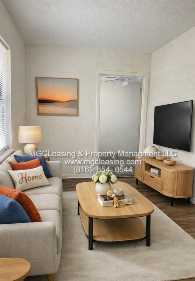 Building Photo - LeGrand Apartments