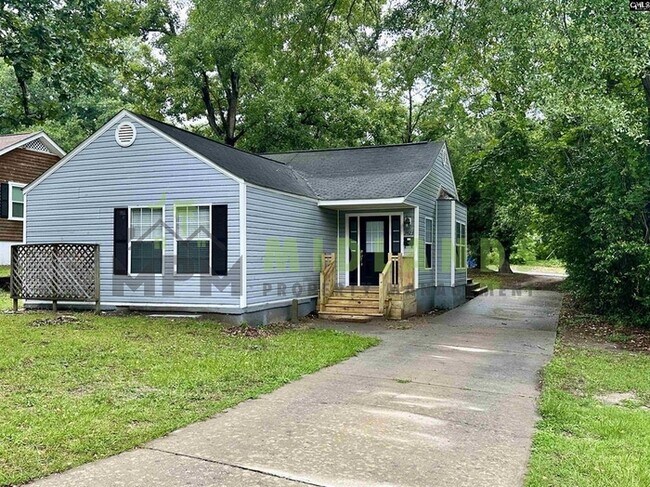 Building Photo - 3425 Manor Ave