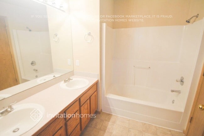 Building Photo - 126 Forest Ct