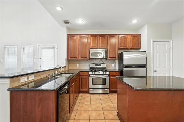 Building Photo - 2101 Broadstone Dr