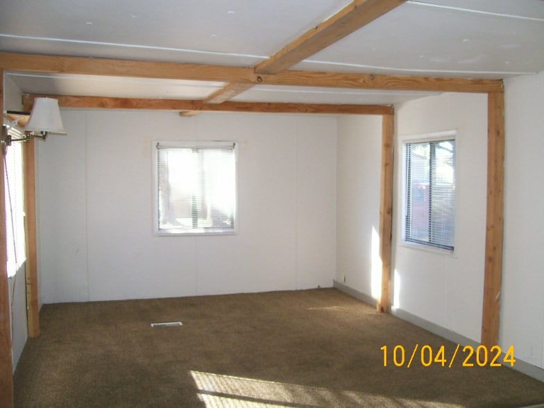 Building Photo - 3098 Springhill Rd