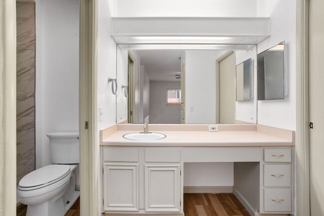 Building Photo - 5259 Prince Valiant Dr