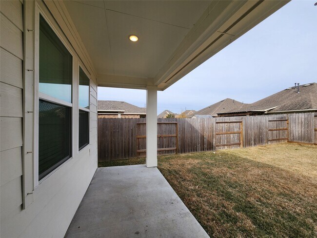 Building Photo - 8430 Bay Rdg Cir