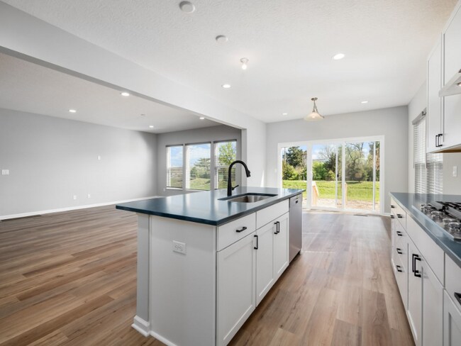 Building Photo - 267 Sage Hill Dr
