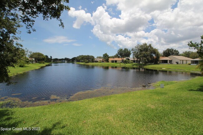 Building Photo - 2729 Maderia Cir