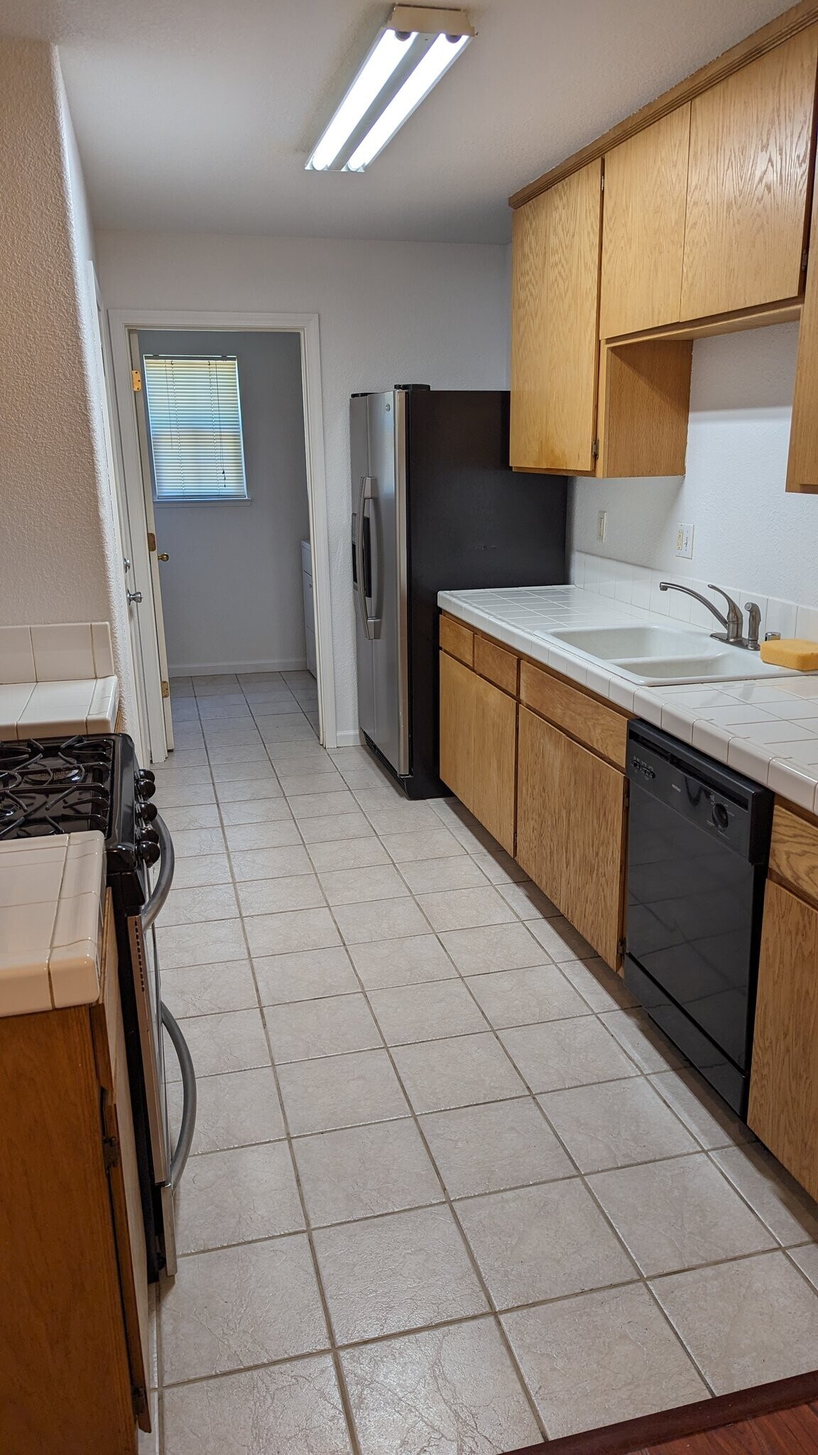 Building Photo - 127 Huber Ct