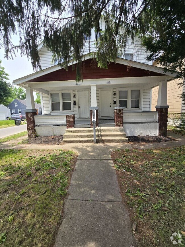 Building Photo - 1091-1093 SOUTH CHAMPION AVENUE