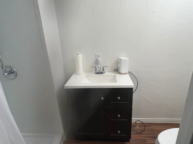 Primary Photo - 203 Shoshone Ln