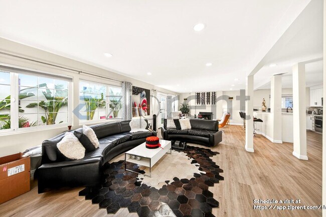 Building Photo - 19700 Blythe St