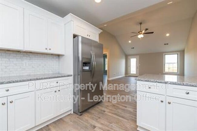 Building Photo - 728 Leeward Ct