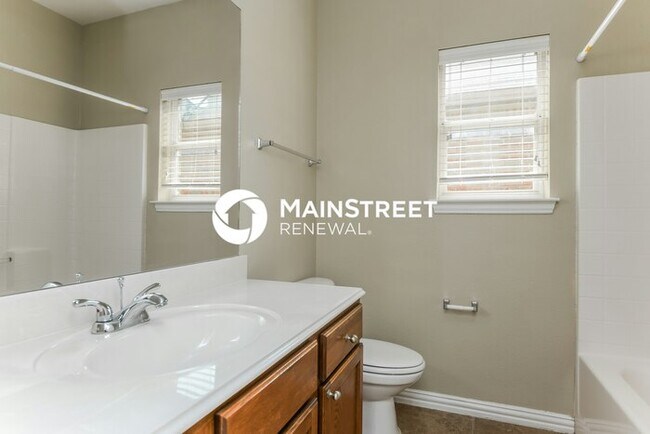 Building Photo - 3 Bedroom Pet-Friendly Home in Crowley, TX with Main Street Renewal