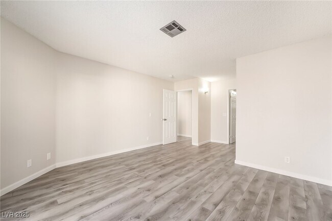 Building Photo - 603 Carleton Dr