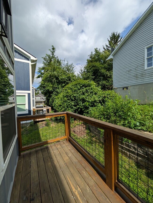 Building Photo - Asheville Rental-Oakley Area
