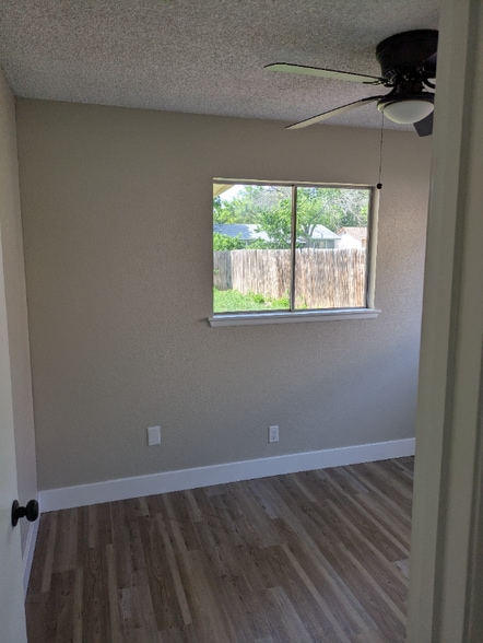 Building Photo - 205 Nell Deane Blvd