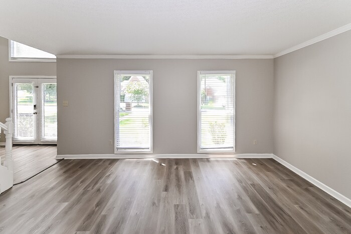 Building Photo - 9008 Country Leaf Cove