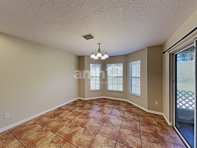 Building Photo - 315 Morningview Dr