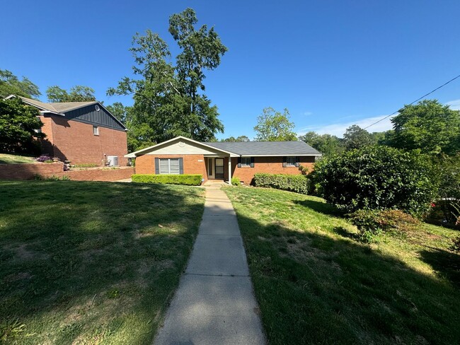 Building Photo - Mohina Woods brick home