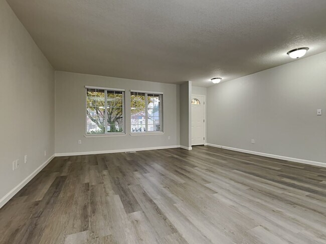 Building Photo - 4314 Maricite St SE