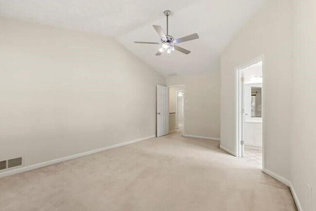 Building Photo - 4450 Bradstone Trace NW