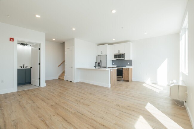 Building Photo - 67 Dr Martin Luther King Jr Blvd