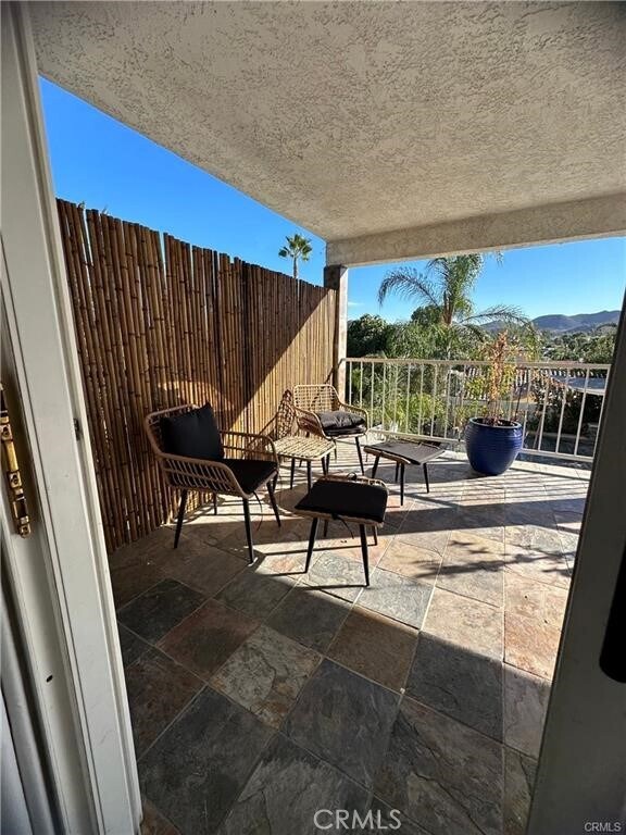 Building Photo - 22867 Cove View St