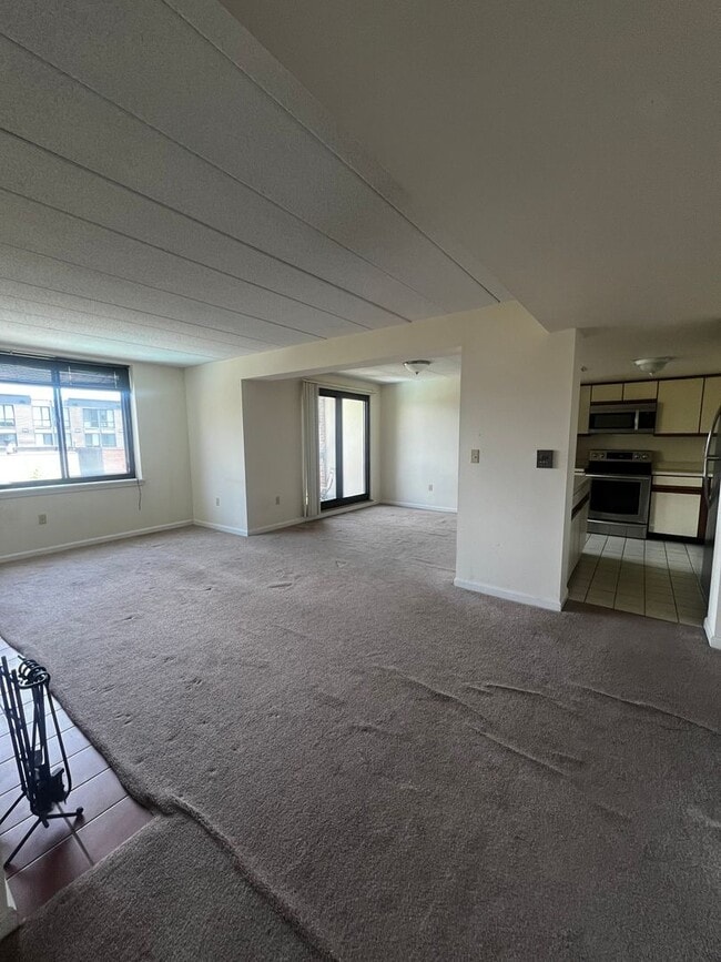 Building Photo - Renovated Allston 2 Bed/2 Bath Condo on Brainerd Rd.  Garage Parking Inc, Pool.  Available June 1st