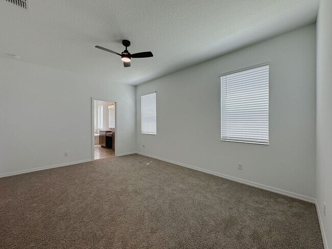 Building Photo - Brand New Zephyrhills Home!!!