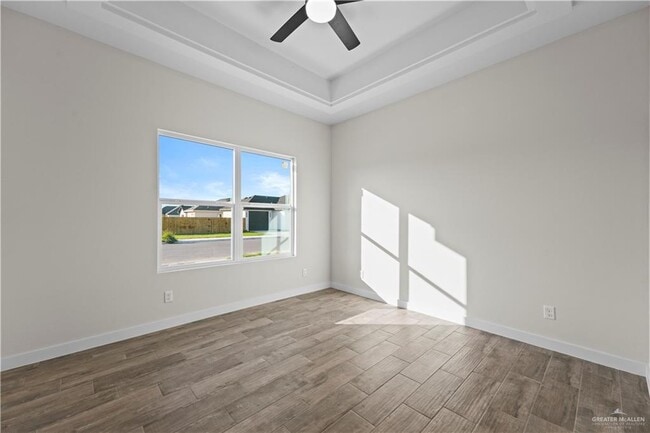 Building Photo - 20 N Mangrove St